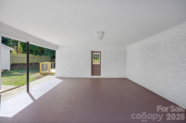 8033 Ritter Drive, Charlotte, NC 28270