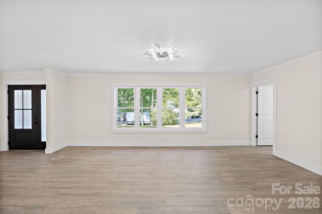 8033 Ritter Drive, Charlotte, NC 28270