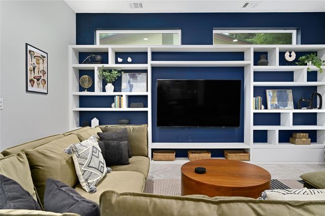 1310 Comal ST, Austin, TX 78702