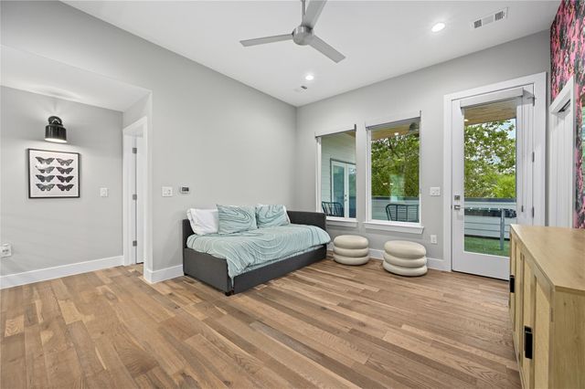 1310 Comal ST, Austin, TX 78702