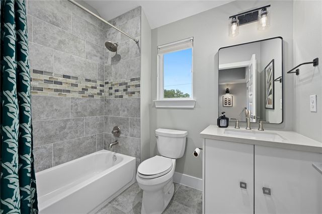 1310 Comal ST, Austin, TX 78702