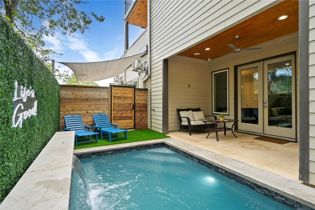 1310 Comal ST, Austin, TX 78702