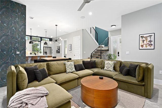 1310 Comal ST, Austin, TX 78702