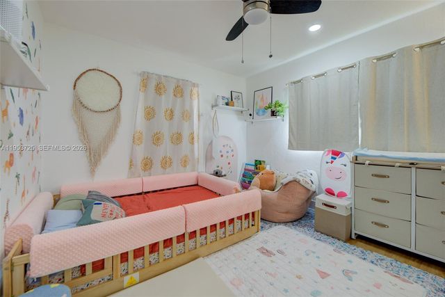 1765 NE 145th St, Miami, FL 33181