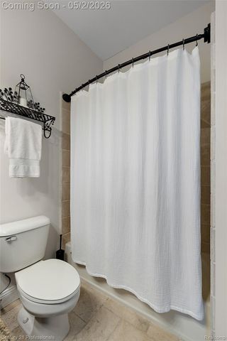 1181 Iroquois Trail, Oxford Charter Township, MI 48371