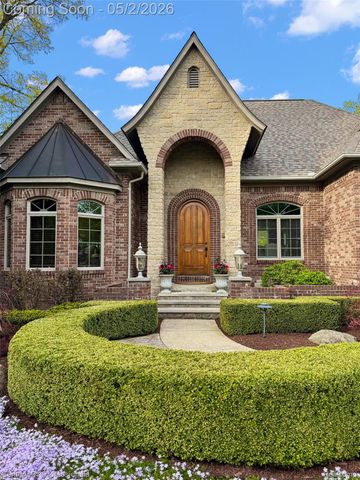 1181 Iroquois Trail, Oxford Charter Township, MI 48371