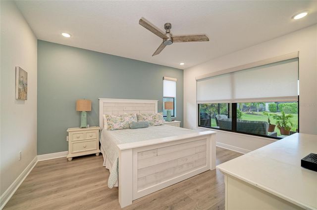 5286 BARNETT CIRCLE, Bradenton, FL 34211