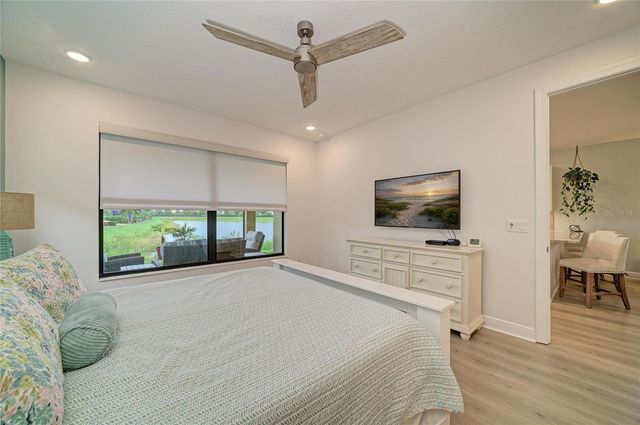 5286 BARNETT CIRCLE, Bradenton, FL 34211
