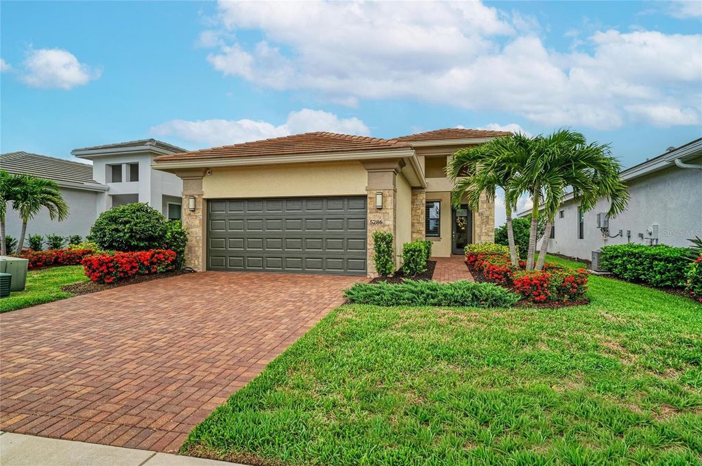 5286 BARNETT CIRCLE, Bradenton, FL 34211