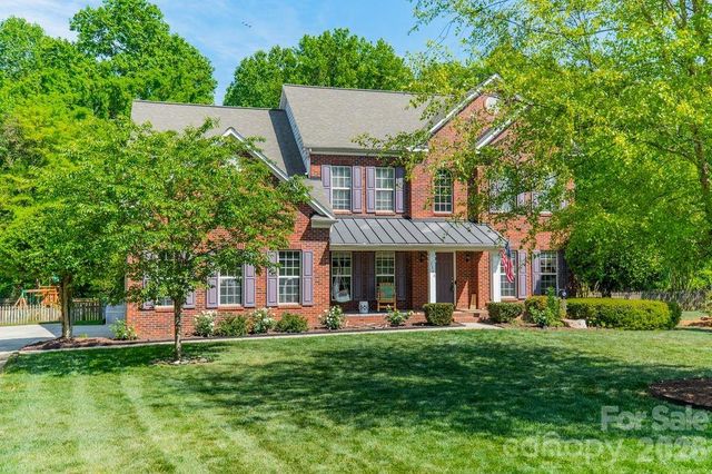 2316 Heath Lake Drive, Mint Hill, NC 28227