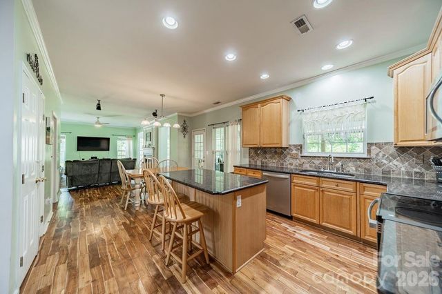 2316 Heath Lake Drive, Mint Hill, NC 28227