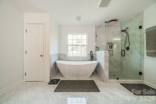 2316 Heath Lake Drive, Mint Hill, NC 28227