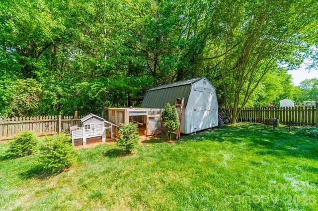 2316 Heath Lake Drive, Mint Hill, NC 28227