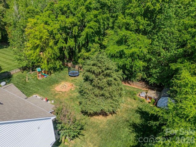 2316 Heath Lake Drive, Mint Hill, NC 28227
