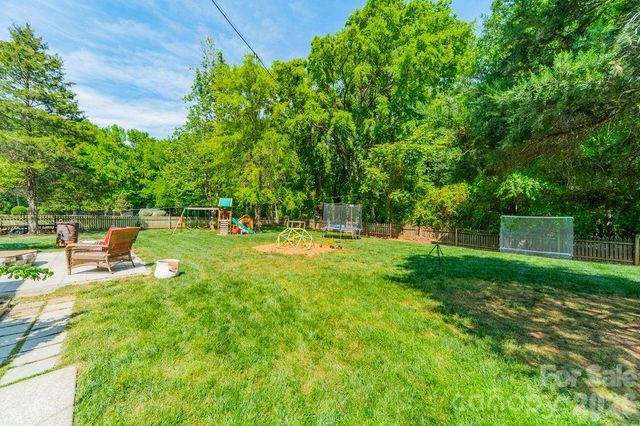 2316 Heath Lake Drive, Mint Hill, NC 28227