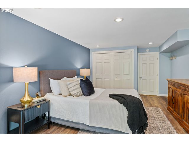 18148 PIONEER Ct, Lake Oswego, OR 97034