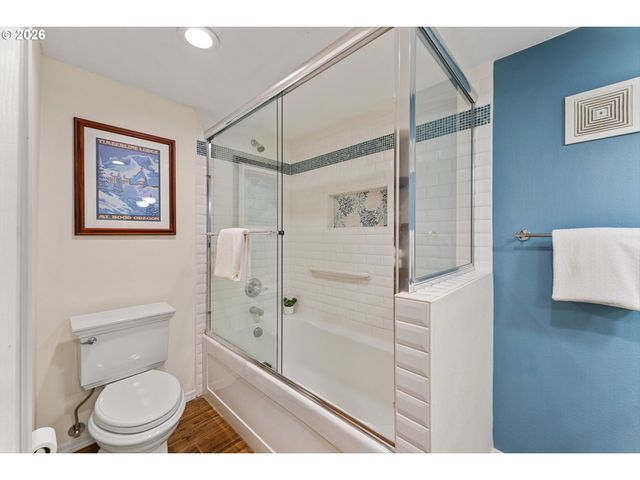18148 PIONEER Ct, Lake Oswego, OR 97034