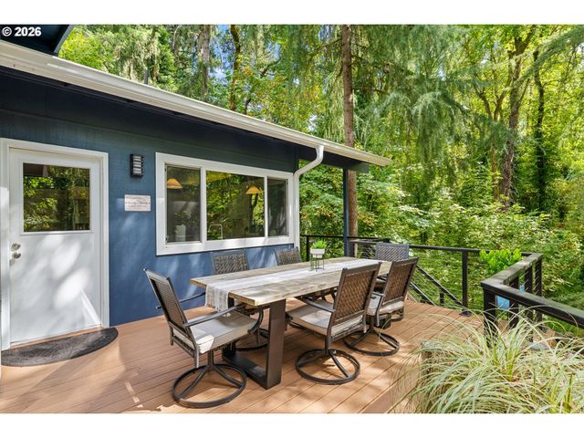 18148 PIONEER Ct, Lake Oswego, OR 97034