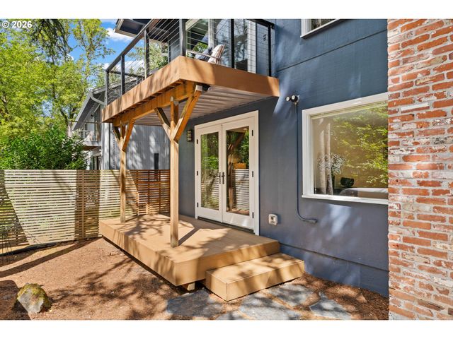 18148 PIONEER Ct, Lake Oswego, OR 97034