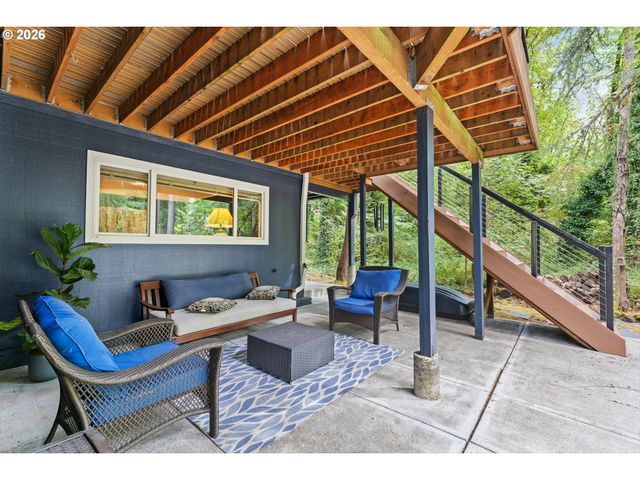 18148 PIONEER Ct, Lake Oswego, OR 97034