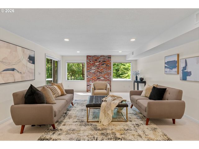 18148 PIONEER Ct, Lake Oswego, OR 97034