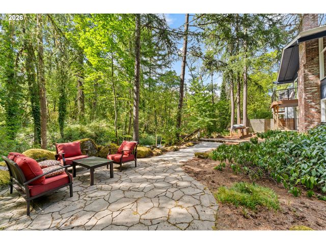 18148 PIONEER Ct, Lake Oswego, OR 97034