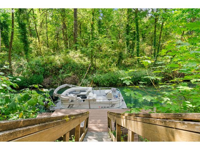 18148 PIONEER Ct, Lake Oswego, OR 97034