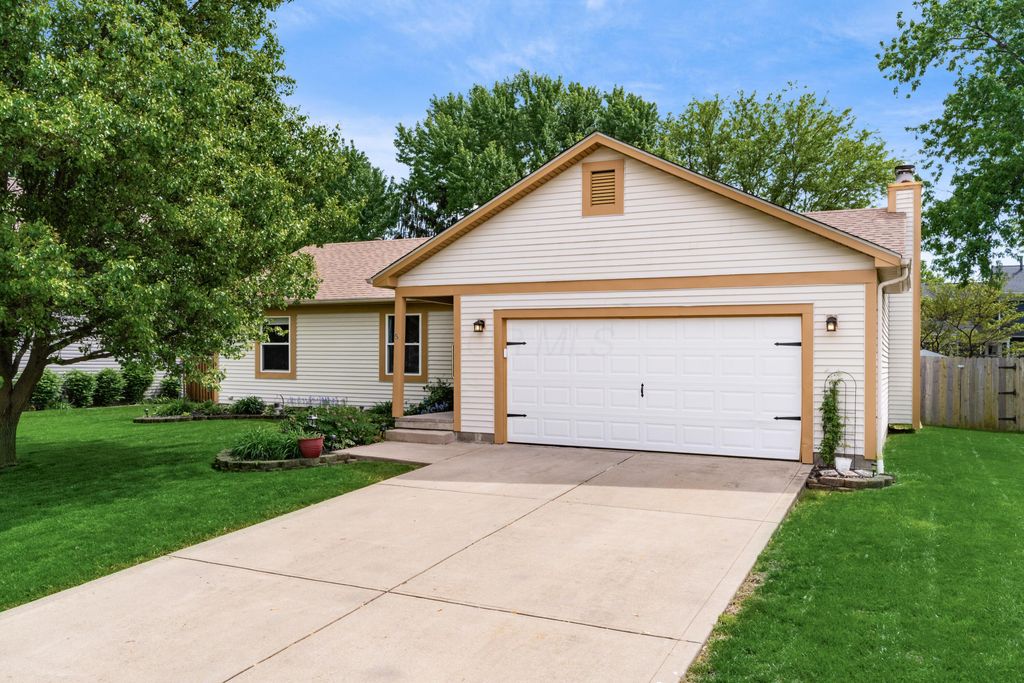 411 Brandy Hill Avenue, Pickerington, OH 43147