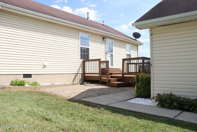 9709 Williamsborough Ln, Louisville, KY 40291