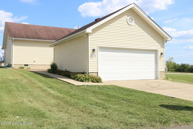 9709 Williamsborough Ln, Louisville, KY 40291