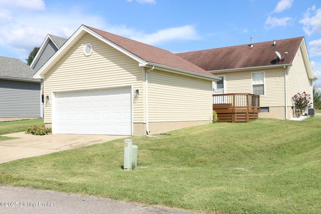 9709 Williamsborough Ln, Louisville, KY 40291