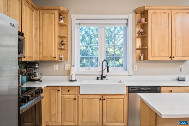 3158 SAGEBRUSH CT, Charlottesville, VA 22911