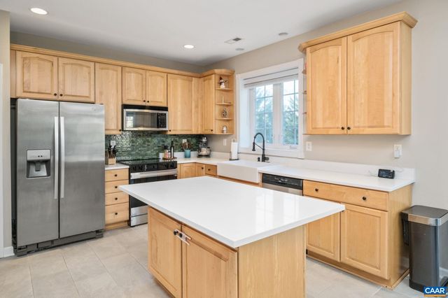 3158 SAGEBRUSH CT, Charlottesville, VA 22911