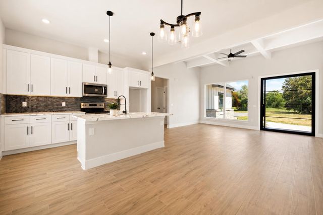 42 Meadow Lake Drive, Trinity, TX 75862