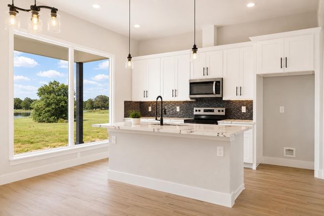 42 Meadow Lake Drive, Trinity, TX 75862
