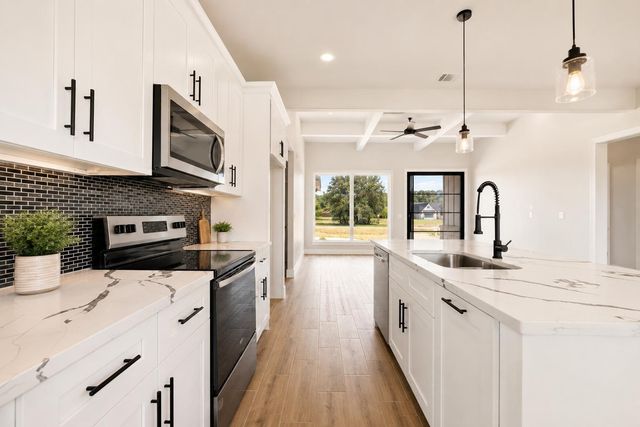 42 Meadow Lake Drive, Trinity, TX 75862