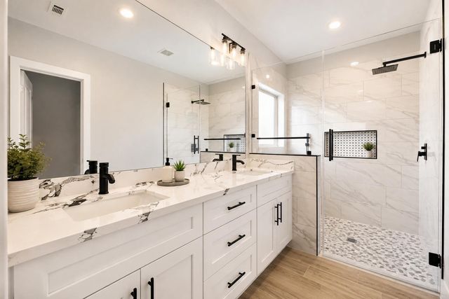 42 Meadow Lake Drive, Trinity, TX 75862