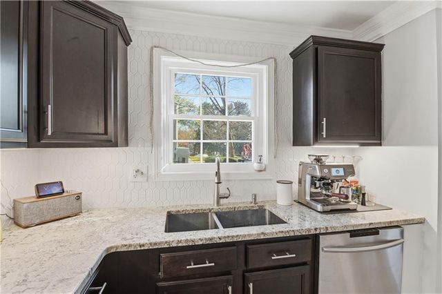 311 Peachtree Hills NE Avenue 7B, Atlanta, GA 30305