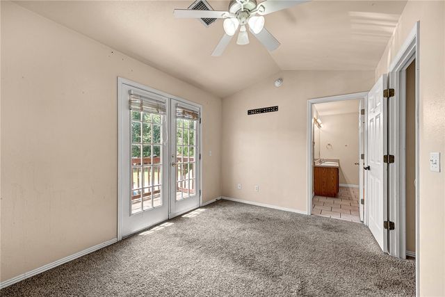 838 W Peachtree Drive, Fayetteville, AR 72703