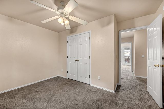 838 W Peachtree Drive, Fayetteville, AR 72703