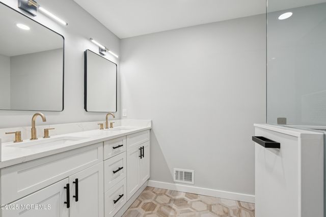 142 Orchid Court 1402, Toms River, NJ 08753