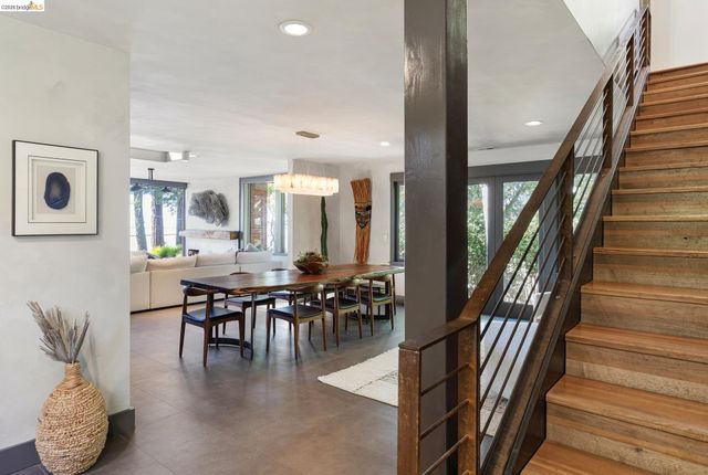 3560 Brunell Dr, Oakland, CA 94602