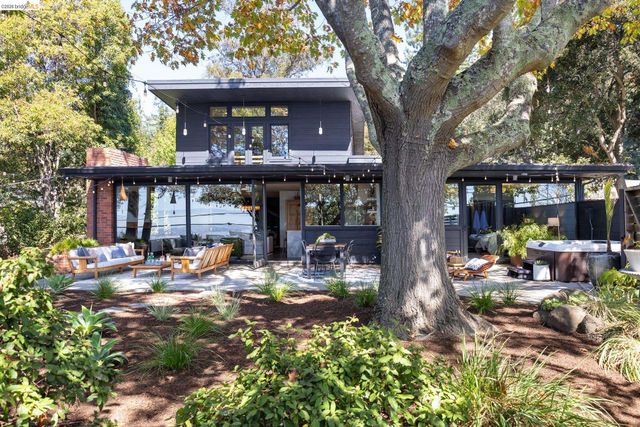 3560 Brunell Dr, Oakland, CA 94602