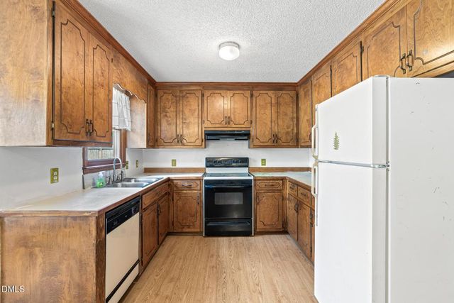 62 Stoneridge Drive, Henderson, NC 27537