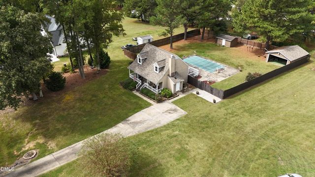 62 Stoneridge Drive, Henderson, NC 27537