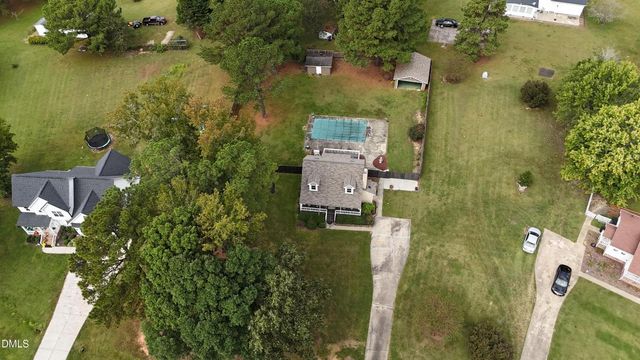 62 Stoneridge Drive, Henderson, NC 27537