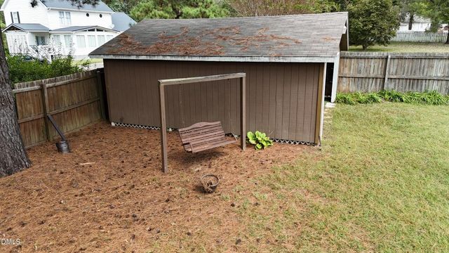 62 Stoneridge Drive, Henderson, NC 27537