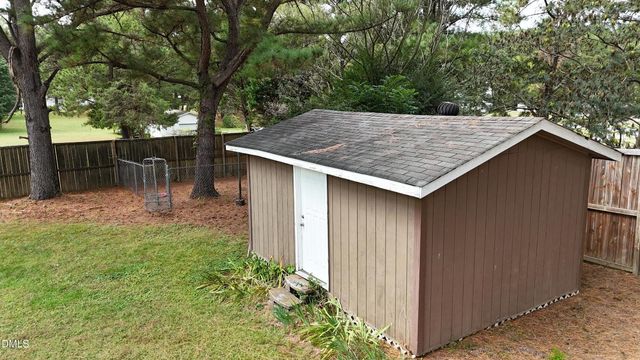 62 Stoneridge Drive, Henderson, NC 27537