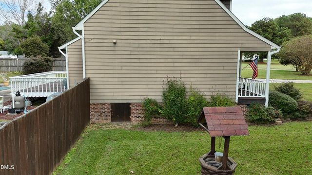 62 Stoneridge Drive, Henderson, NC 27537