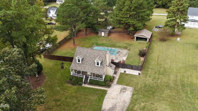 62 Stoneridge Drive, Henderson, NC 27537